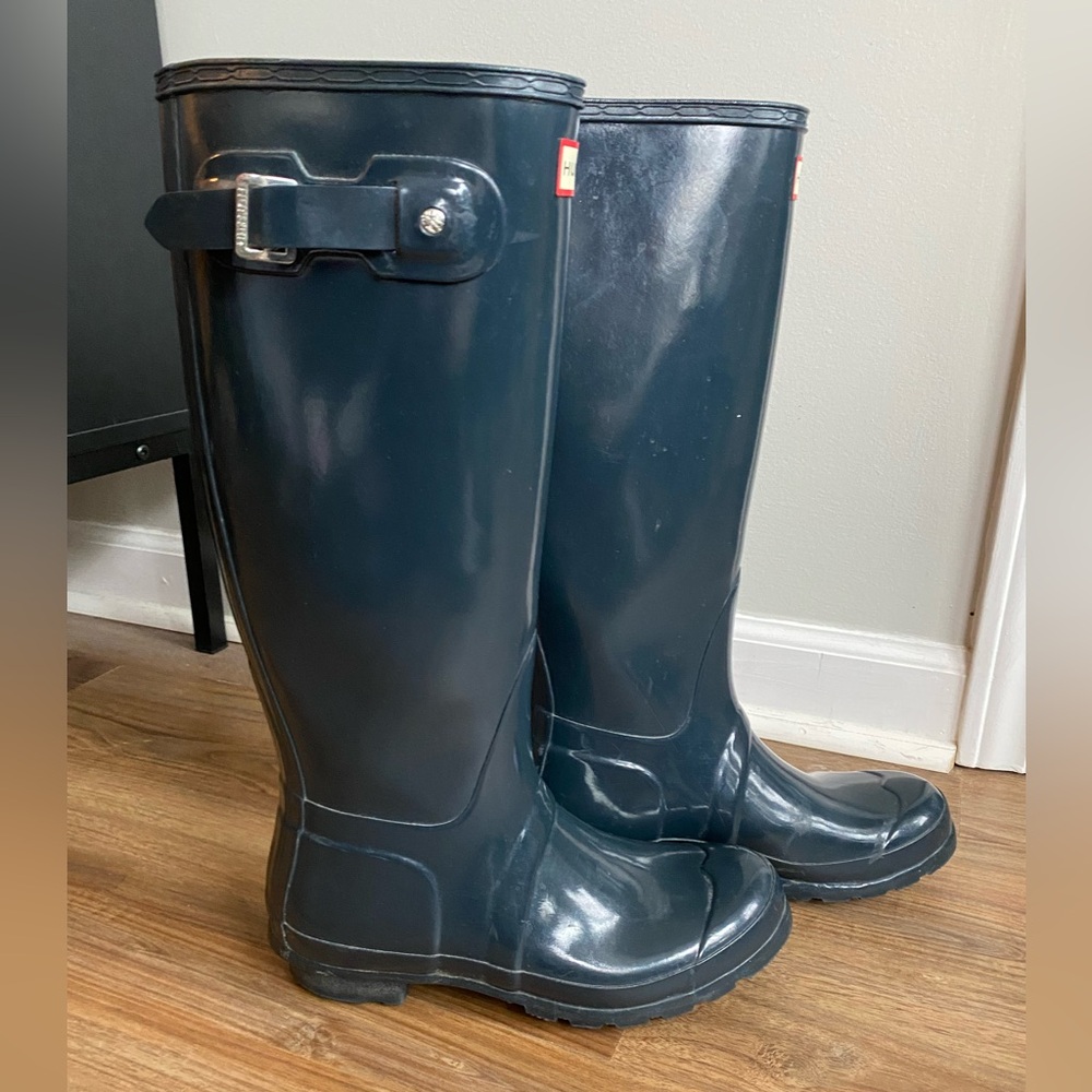 HUNTER WOMEN'S ORIGINAL TALL BLUE GLOSS RAIN BOOT-Size 7 - Picture 4 of 9